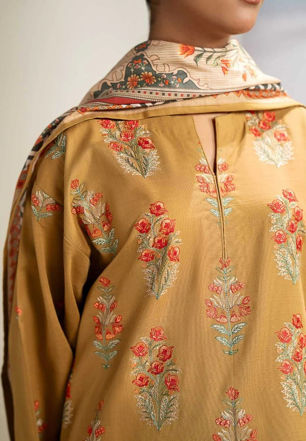 ZARA SHAH JAHAN - 3PC LAWN EMBROIDERED